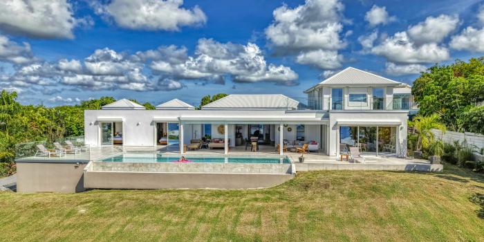 1.Location villa de luxe piscine vue mer Ste Anne Guadeloupe_Vue Ensemble